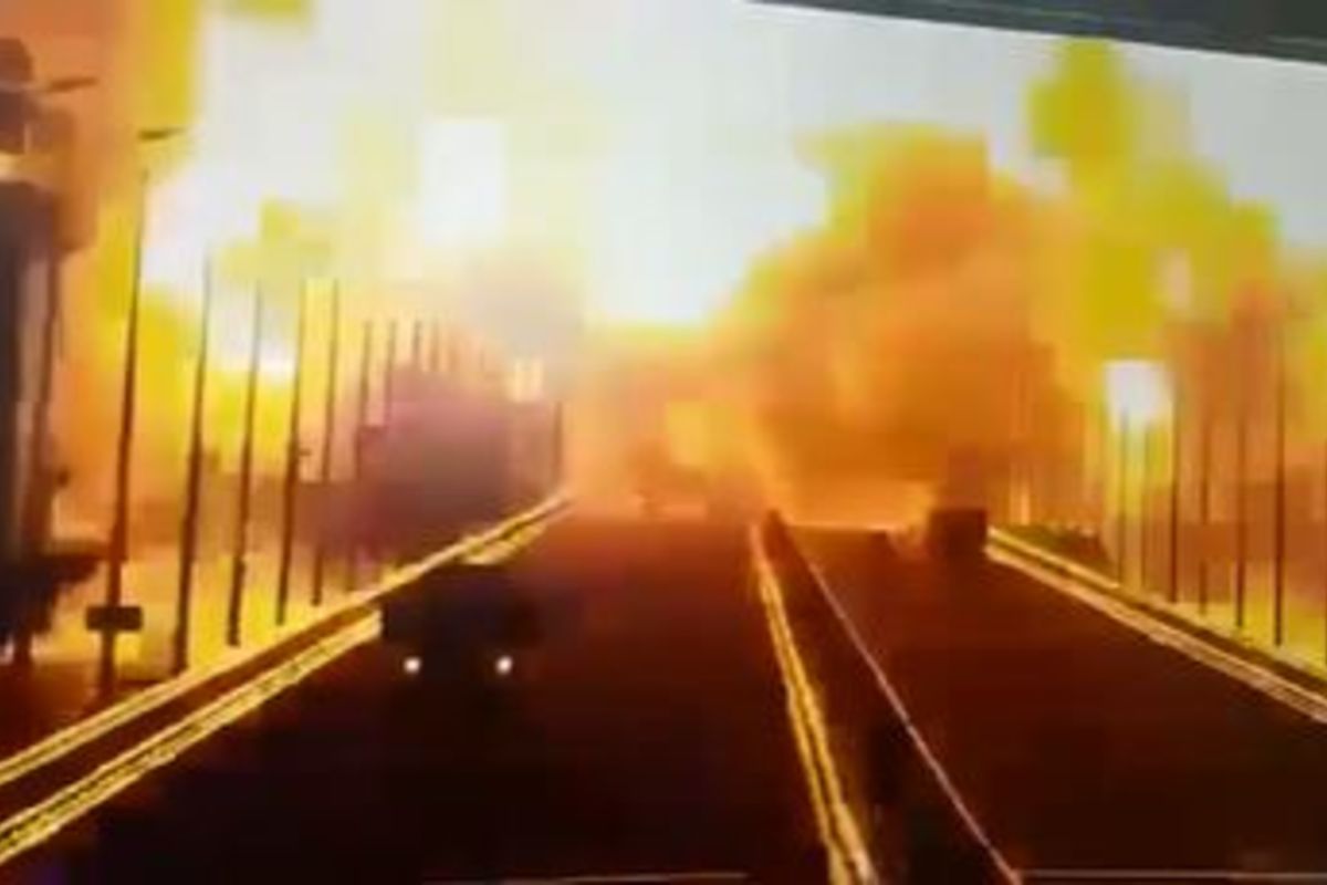 Кримський міст пошкодили за наказом Путіна